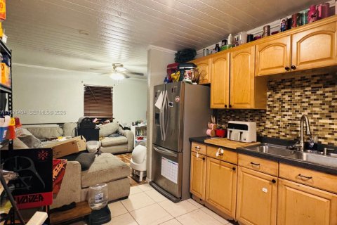 Купить виллу или дом в Плант-Сити, Флорида 2 спальни, 83.24м2, № 2032154 - фото 13