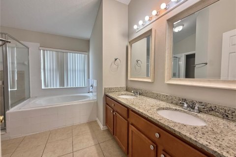 Villa ou maison à louer à Kissimmee, Floride: 4 chambres, 153.66 m2 № 2433699 - photo 14
