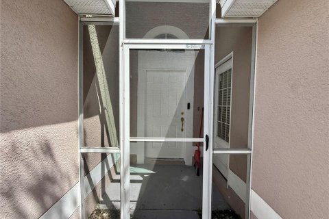 Villa ou maison à louer à Kissimmee, Floride: 4 chambres, 153.66 m2 № 2433699 - photo 2