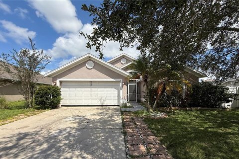 Villa ou maison à Kissimmee, Floride 4 chambres, 153.66 m2 № 2433699