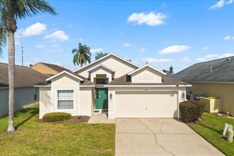 House in Davenport, Florida 4 bedrooms, 163.51 sq.m. № 2211229