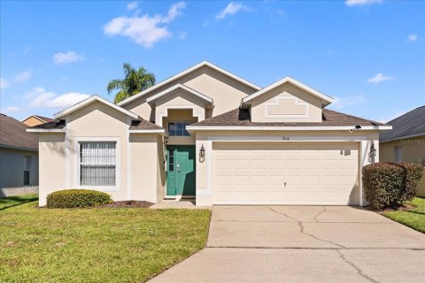 House in Davenport, Florida 4 bedrooms, 163.51 sq.m. № 2211229 - photo 2