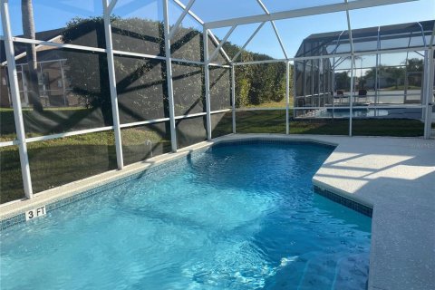 House in Davenport, Florida 4 bedrooms, 163.51 sq.m. № 2211229 - photo 23