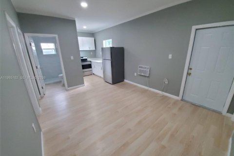 Immobilier commercial à vendre à Miami, Floride: 140.47 m2 № 2081244 - photo 16