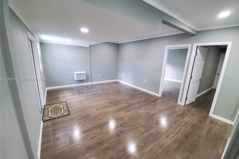 Immobilier commercial à vendre à Miami, Floride: 140.47 m2 № 2081244 - photo 17