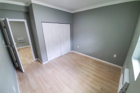 Immobilier commercial à vendre à Miami, Floride: 140.47 m2 № 2081244 - photo 10