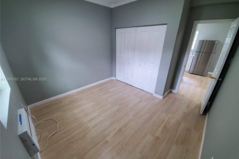 Immobilier commercial à vendre à Miami, Floride: 140.47 m2 № 2081244 - photo 15