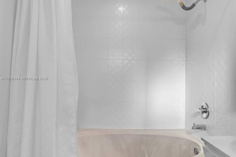 Adosado en alquiler en Doral, Florida, 4 dormitorios, 159.05 m2 № 2010476 - foto 21