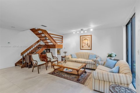 Adosado en alquiler en Doral, Florida, 4 dormitorios, 159.05 m2 № 2010476 - foto 7