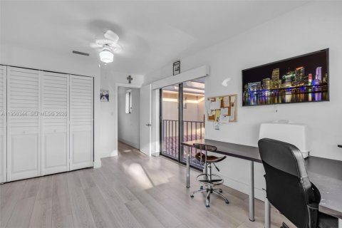 Adosado en alquiler en Doral, Florida, 4 dormitorios, 159.05 m2 № 2010476 - foto 23