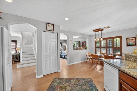 House in Boynton Beach, Florida 4 bedrooms, 255.95 sq.m. № 1880044 - photo 18