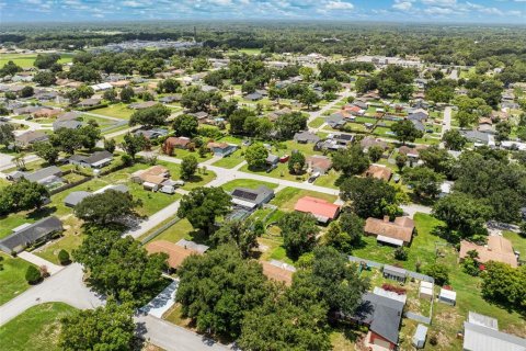 House in Lakeland, Florida 3 bedrooms, 132.29 sq.m. № 2203774 - photo 30