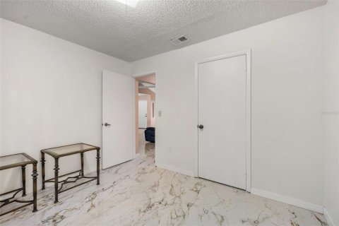 House in Lakeland, Florida 3 bedrooms, 132.29 sq.m. № 2203774 - photo 19