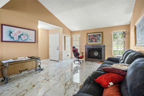 House in Lakeland, Florida 3 bedrooms, 132.29 sq.m. № 2203774 - photo 4