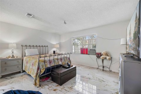 House in Lakeland, Florida 3 bedrooms, 132.29 sq.m. № 2203774 - photo 7
