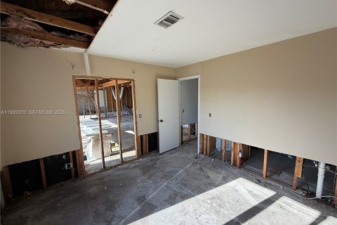 Купить виллу или дом в Кейп-Корал, Флорида 3 спальни, № 2056838 - фото 24