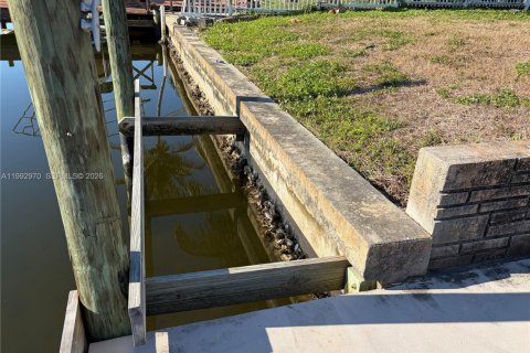 Купить виллу или дом в Кейп-Корал, Флорида 3 спальни, № 2056838 - фото 6