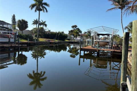 Купить виллу или дом в Кейп-Корал, Флорида 3 спальни, № 2056838 - фото 5