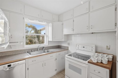 Casa en venta en Saint Petersburg, Florida, 2 dormitorios, 70.61 m2 № 2383856 - foto 16