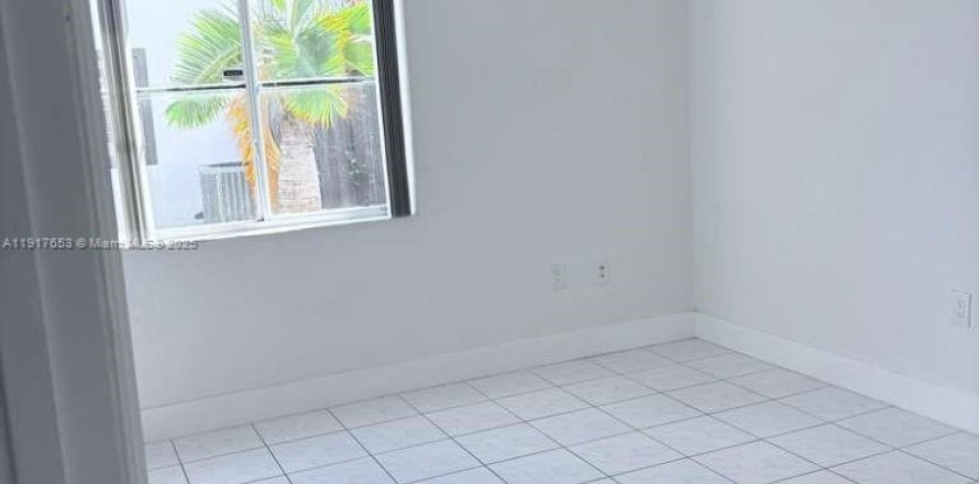 Condo à Miami, Floride, 2 chambres № 1973252