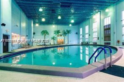 Condominio en venta en Tamarac, Florida, 2 dormitorios, 118.45 m2 № 1887296 - foto 12