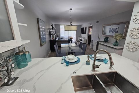 Condominio en venta en Tamarac, Florida, 2 dormitorios, 118.45 m2 № 1887296 - foto 26
