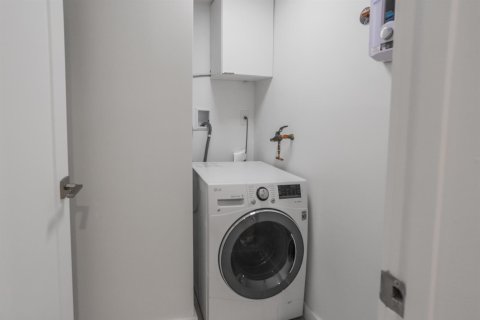 Copropriété à louer à Davie, Floride: 1 chambre, 83.61 m2 № 2417526 - photo 10