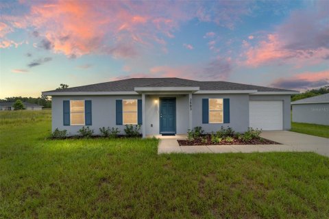 House in Ocala, Florida 3 bedrooms, 93.18 sq.m. № 1780308 - photo 1