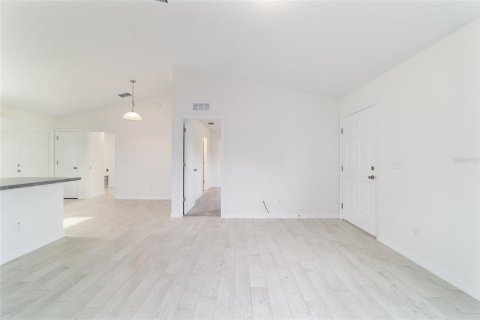 House in Ocala, Florida 3 bedrooms, 93.18 sq.m. № 1780308 - photo 12