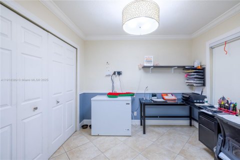 Condo in Miami, Florida, 2 bedrooms № 1975683 - photo 15