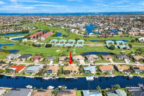 Villa ou maison à vendre à Punta Gorda, Floride: 3 chambres, 293.01 m2 № 2431802 - photo 9