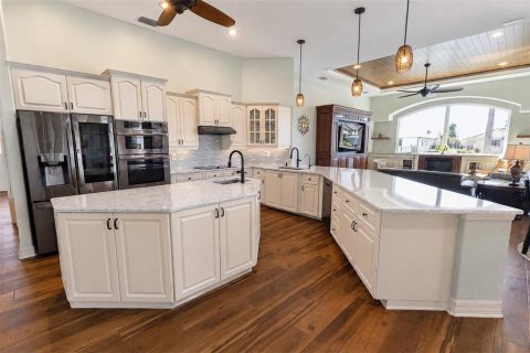 Villa ou maison à vendre à Punta Gorda, Floride: 3 chambres, 293.01 m2 № 2431802 - photo 2