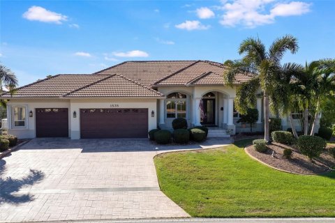 Villa ou maison à vendre à Punta Gorda, Floride: 3 chambres, 293.01 m2 № 2431802 - photo 5
