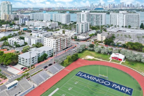 Condo in Miami Beach, Florida, 1 bedroom  № 1929451 - photo 26