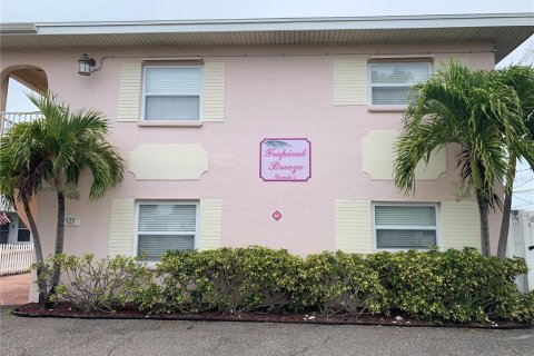 Condominio en alquiler en Saint Pete Beach, Florida, 1 dormitorio, 52.95 m2 № 1817839 - foto 3