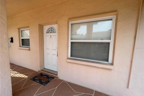 Condominio en alquiler en Saint Pete Beach, Florida, 1 dormitorio, 52.95 m2 № 1817839 - foto 5