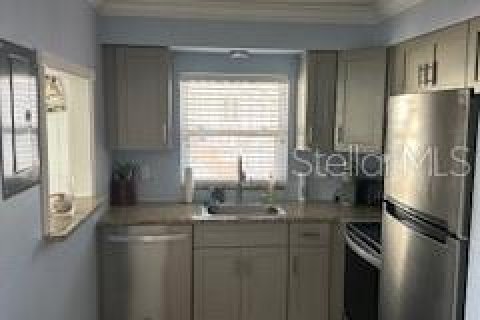 Condominio en alquiler en Saint Pete Beach, Florida, 1 dormitorio, 52.95 m2 № 1817839 - foto 9