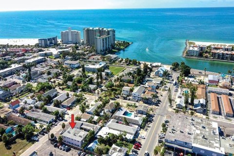 Condominio en alquiler en Saint Pete Beach, Florida, 1 dormitorio, 52.95 m2 № 1817839 - foto 1