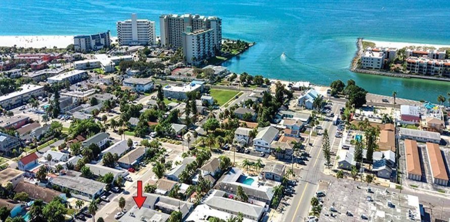 Condominio en Saint Pete Beach, Florida, 1 dormitorio  № 1817839