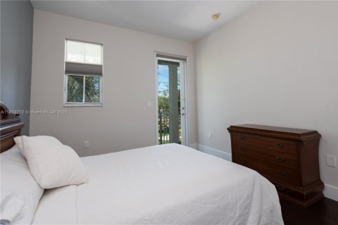 Touwnhouse à vendre à Doral, Floride: 3 chambres, 191.56 m2 № 1950789 - photo 22