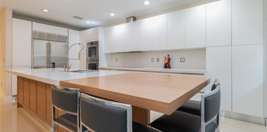 Touwnhouse à Doral, Floride 3 chambres, 191.56 m2 № 1950789