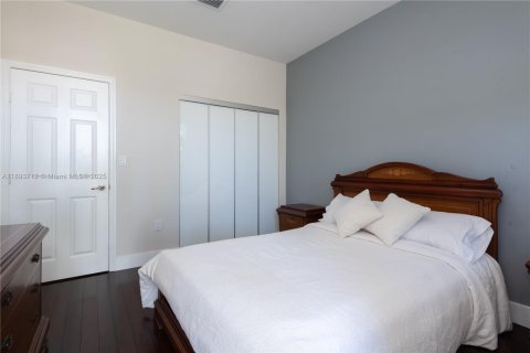 Touwnhouse à vendre à Doral, Floride: 3 chambres, 191.56 m2 № 1950789 - photo 15