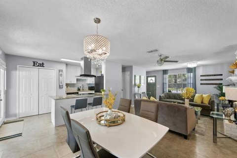 Casa en venta en Orange Park, Florida, 3 dormitorios, 119.29 m2 № 2236913 - foto 8