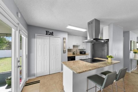 Casa en venta en Orange Park, Florida, 3 dormitorios, 119.29 m2 № 2236913 - foto 11