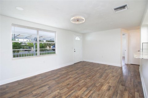 Casa en venta en Holiday, Florida, 3 dormitorios, 102.38 m2 № 2383775 - foto 6