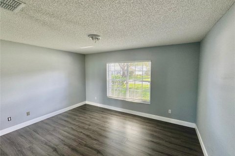 Villa ou maison à louer à Leesburg, Floride: 3 chambres, 161.37 m2 № 2424199 - photo 14