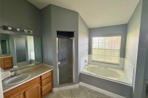Villa ou maison à louer à Leesburg, Floride: 3 chambres, 161.37 m2 № 2424199 - photo 7