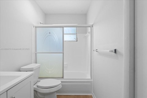 House in Margate, Florida 2 bedrooms, 130.06 sq.m. № 1891906 - photo 10