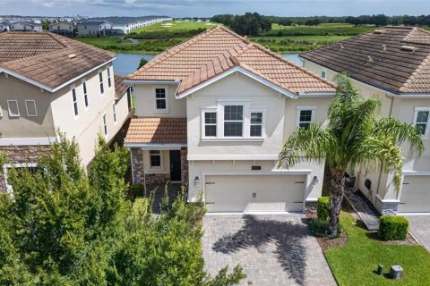 House in Davenport, Florida 4 bedrooms, 216.74 sq.m. № 2291404