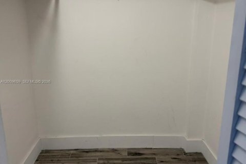 Copropriété à louer à Aventura, Floride: 1 chambre, 71.35 m2 № 2075237 - photo 10